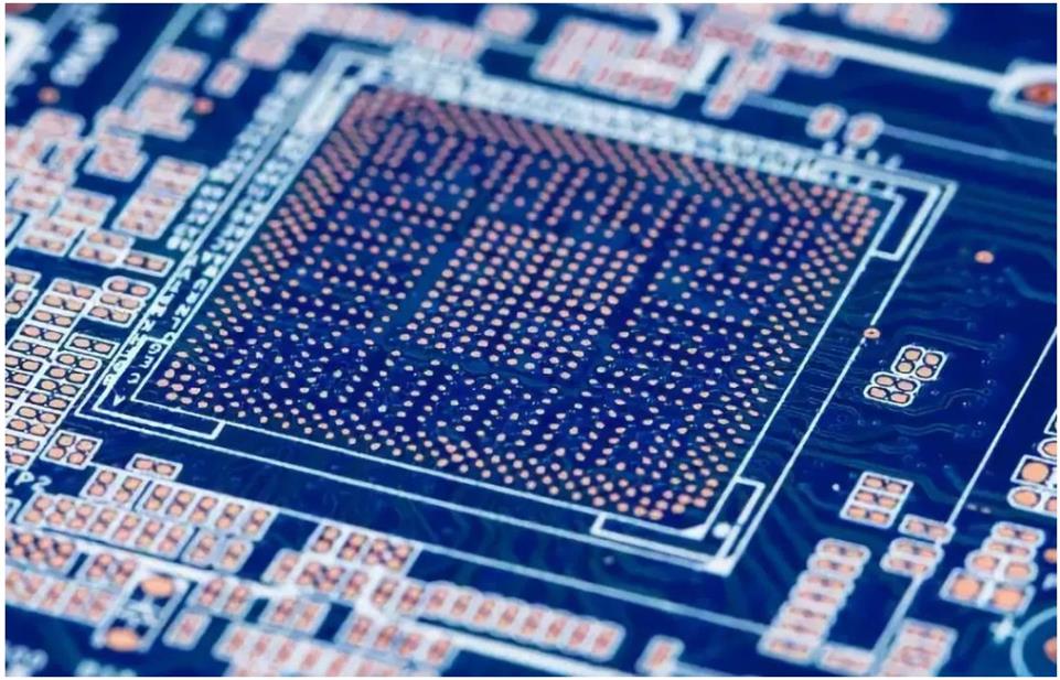 如何選擇安全環(huán)保的PCB板清洗方式？